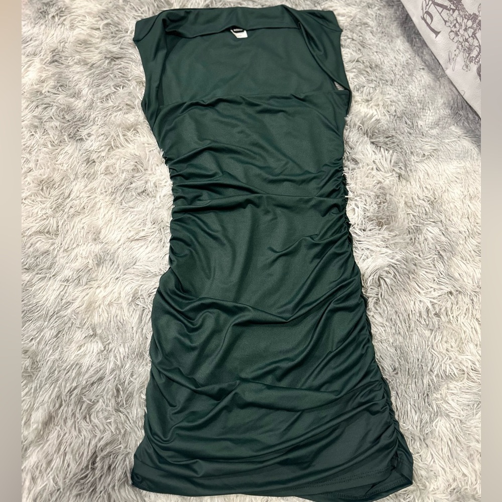 NWOT Windsor Dark Green Ruched Mini Dress